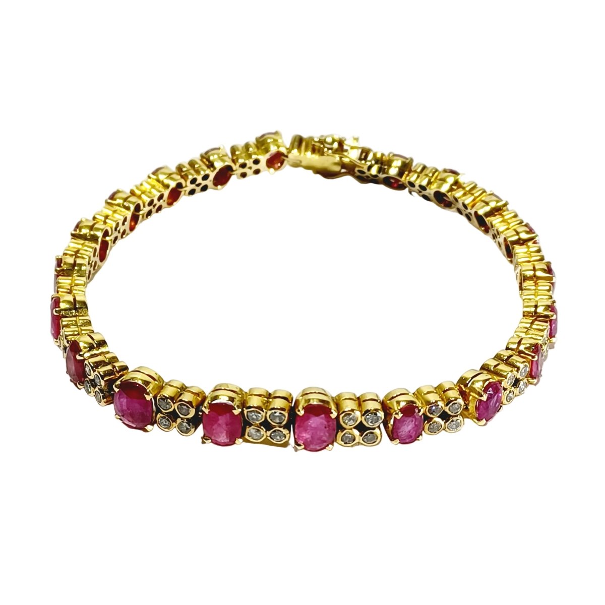Bracelet Ligne en or jaune, rubis et diamants - Castafiore