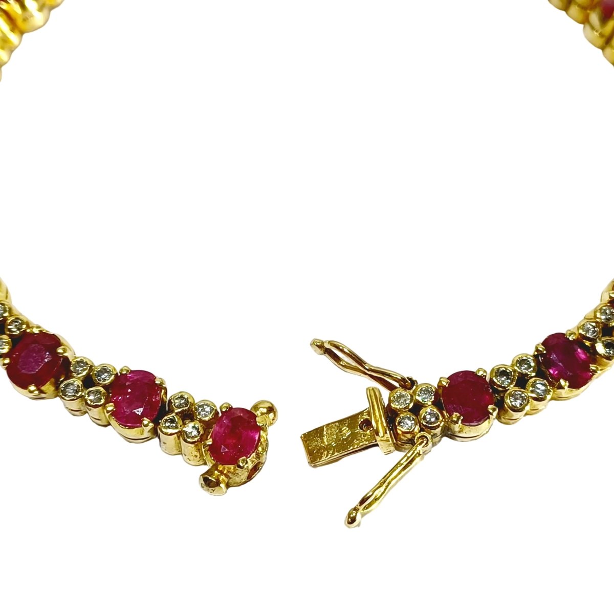 Bracelet Ligne en or jaune, rubis et diamants - Castafiore