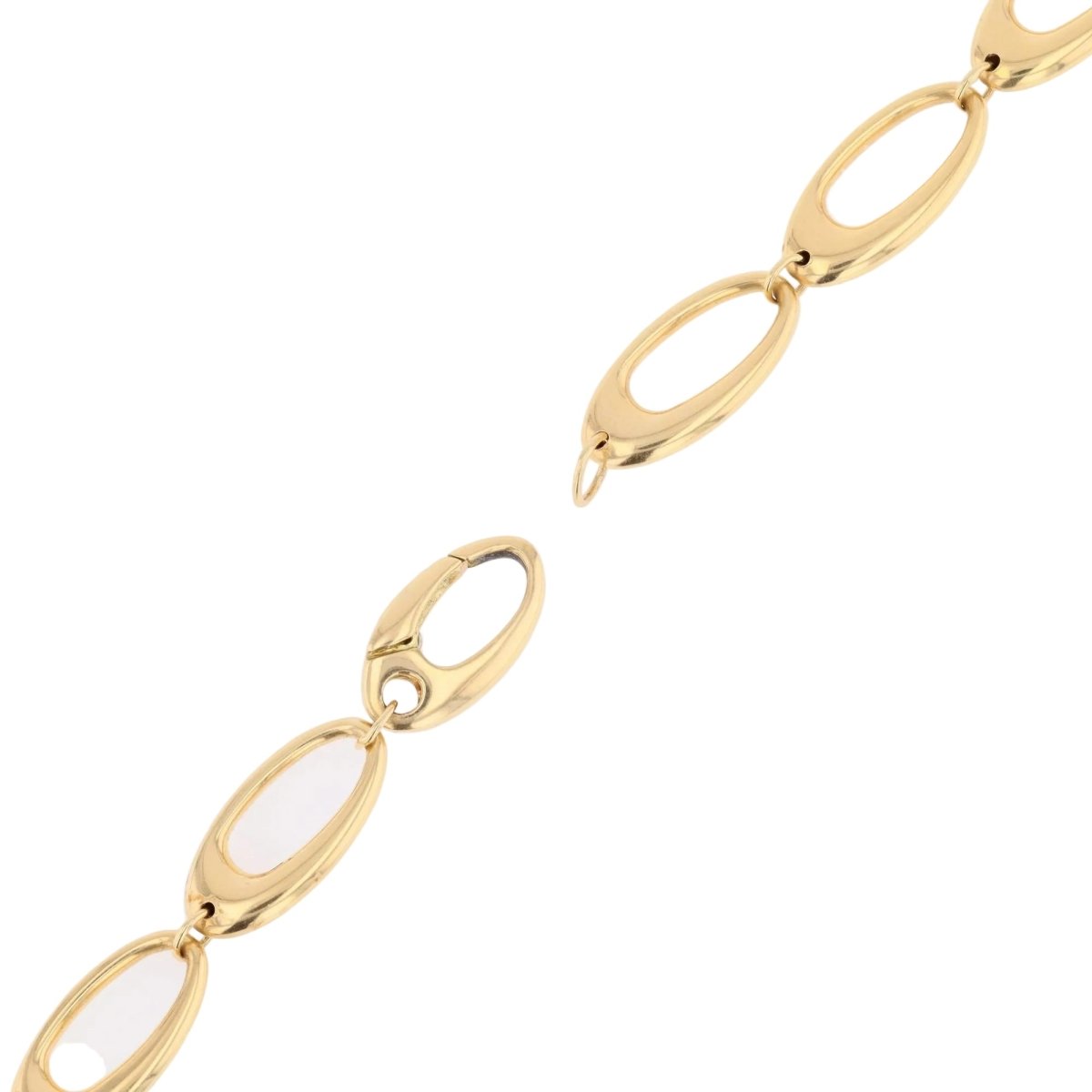 Bracelet in gold with occasional oval links