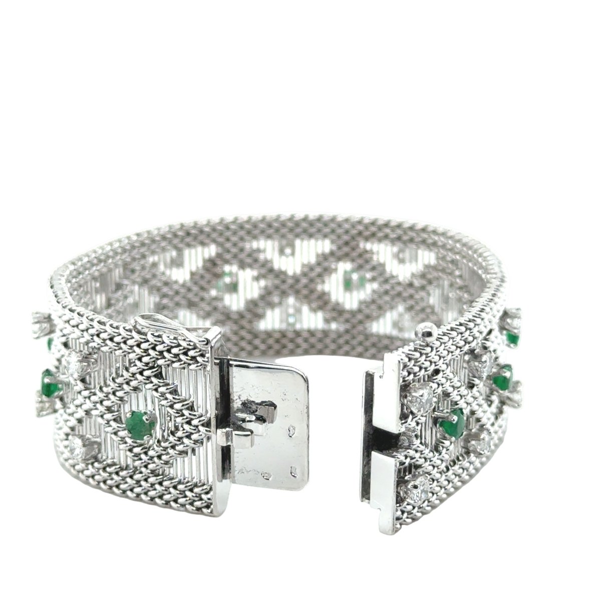 Bracelet Manchette en or blanc, émeraudes et diamants - Castafiore
