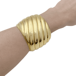 Bracelet manchette en or jaune. - Castafiore