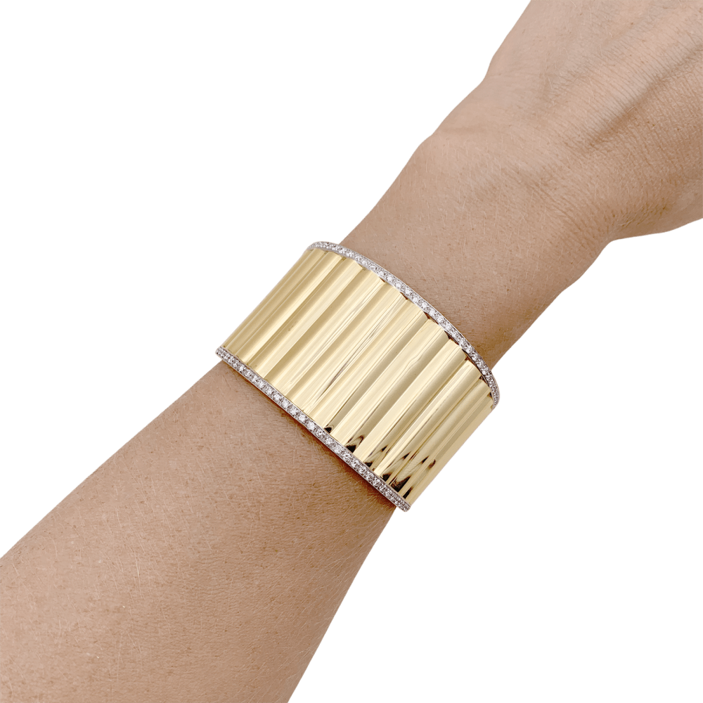 Bracelet manchette en or jaune et diamants - Castafiore