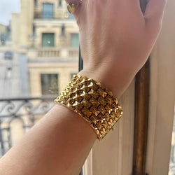 Bracelet manchette souple à maille fleurie - Castafiore