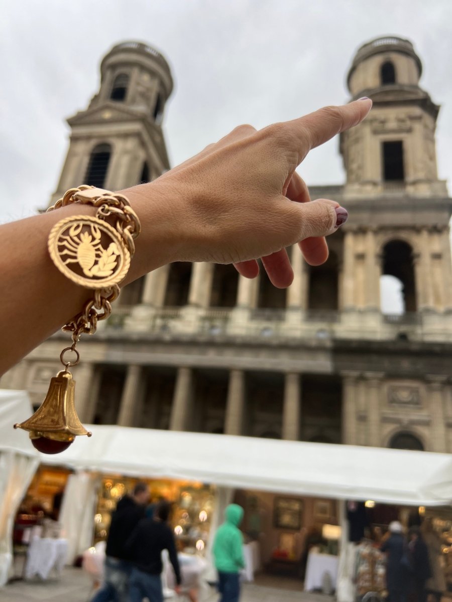 Bracelet or rose 18k,maillon gourmette orné de 4 breloques - Castafiore