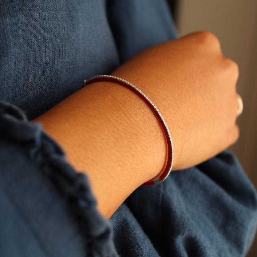 Bracelet Raphaëlle Canot, "Skinny déco bangle" en or blanc et émail - Castafiore