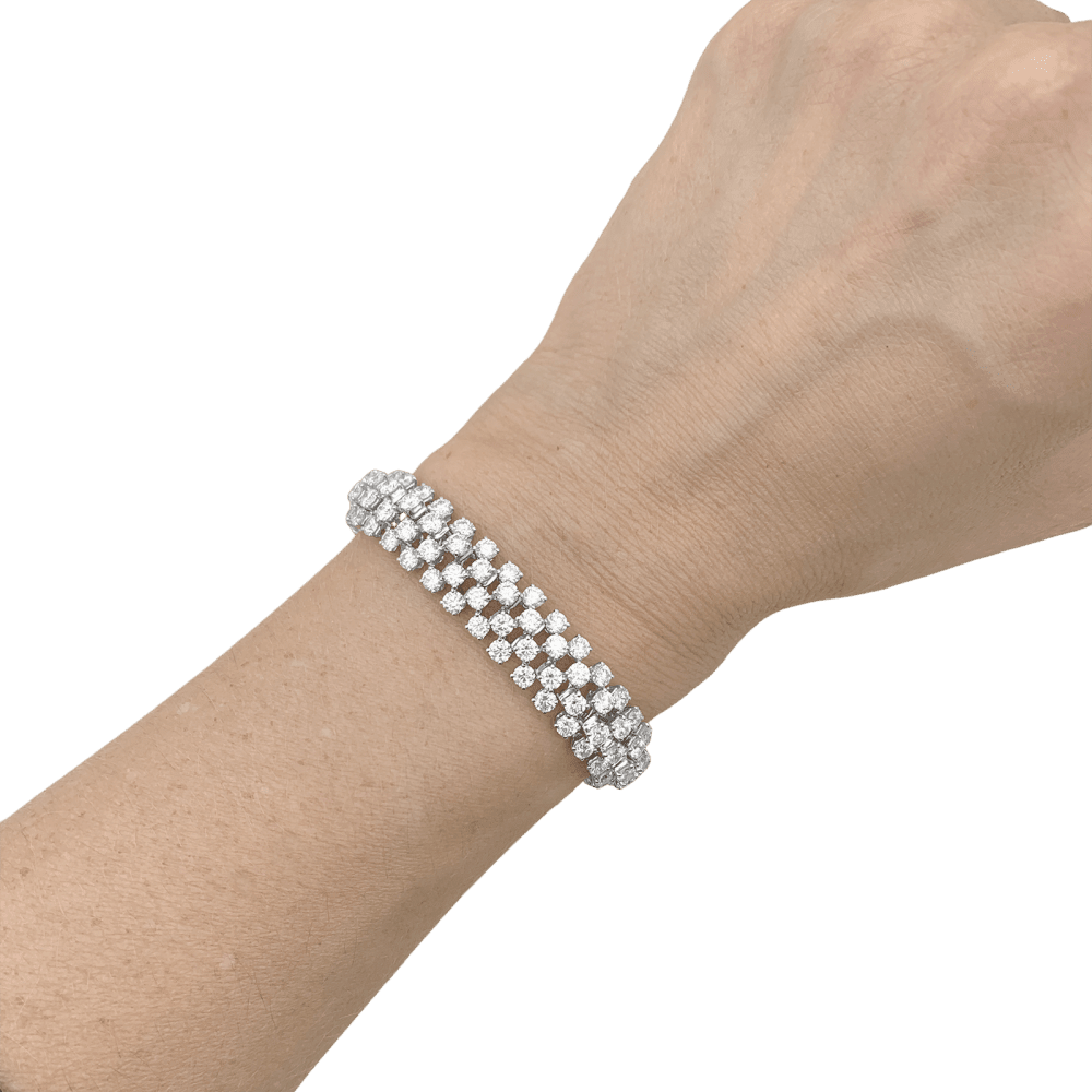 Bracelet Boucheron, "Angélique" rivière de diamonds, white gold.