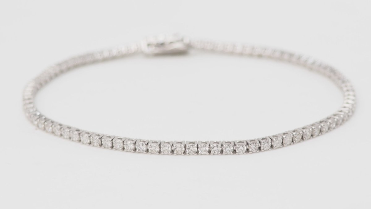 Bracelet rivière en or gris et diamants 2,04cts - Castafiore