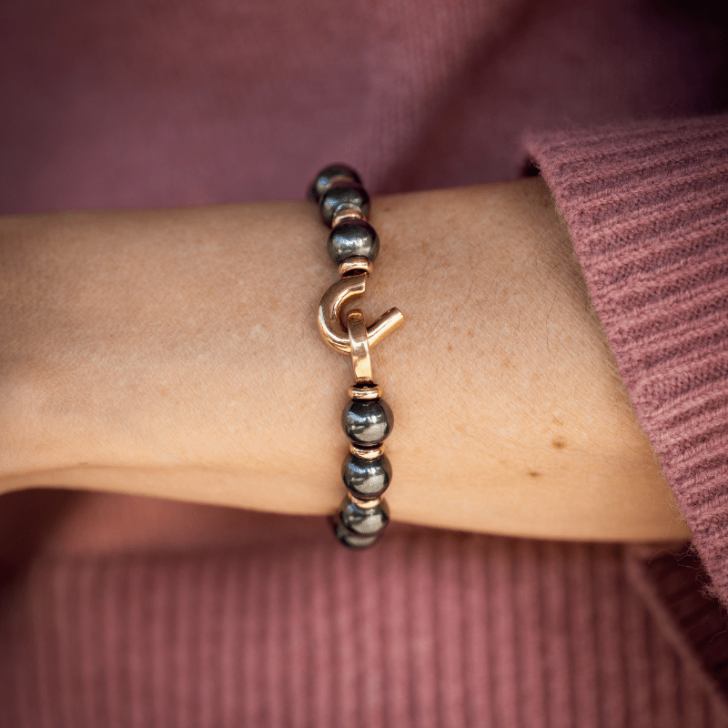 Bracelet Souple CARTIER en or jaune et hématite - Castafiore