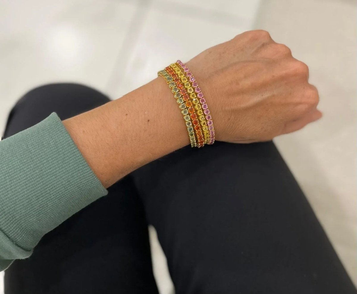 Bracelet tennis en or avec saphir bleu naturel de 7 carats - Castafiore