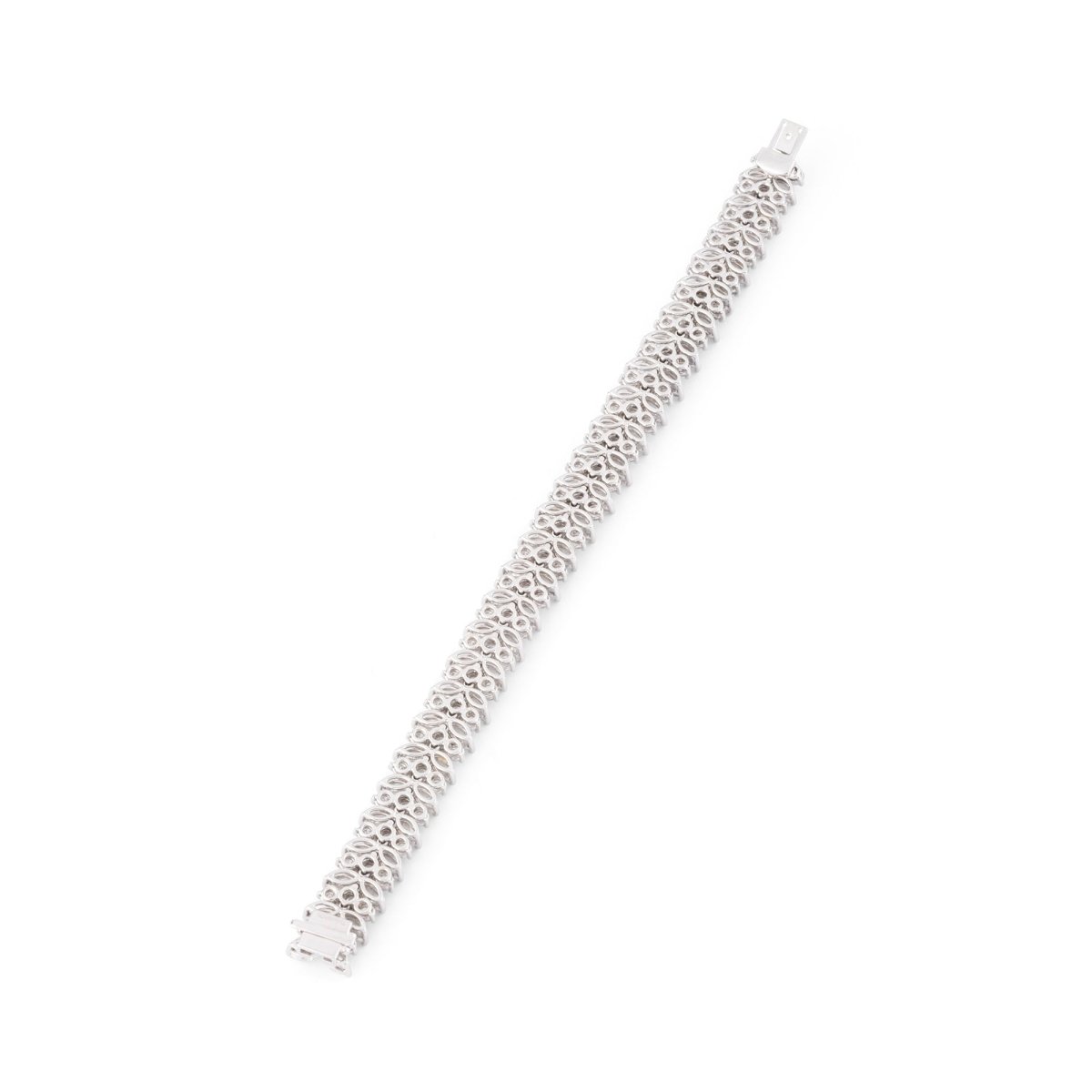 Bracelet TIFFANY & CO. "Feuillages" en platine et diamants - Castafiore