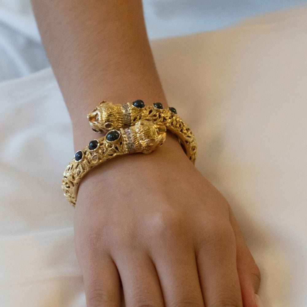 Bracelet ZOLOTAS "Chimère" en or jaune, saphirs et diamants - Castafiore