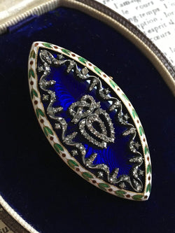 Broche ancienne en forme de navette en or et argent. - Castafiore