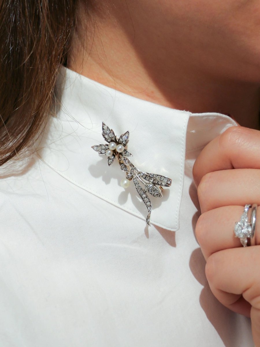 Broche Ancienne Fleur Or Diamants Perles Fines - Castafiore