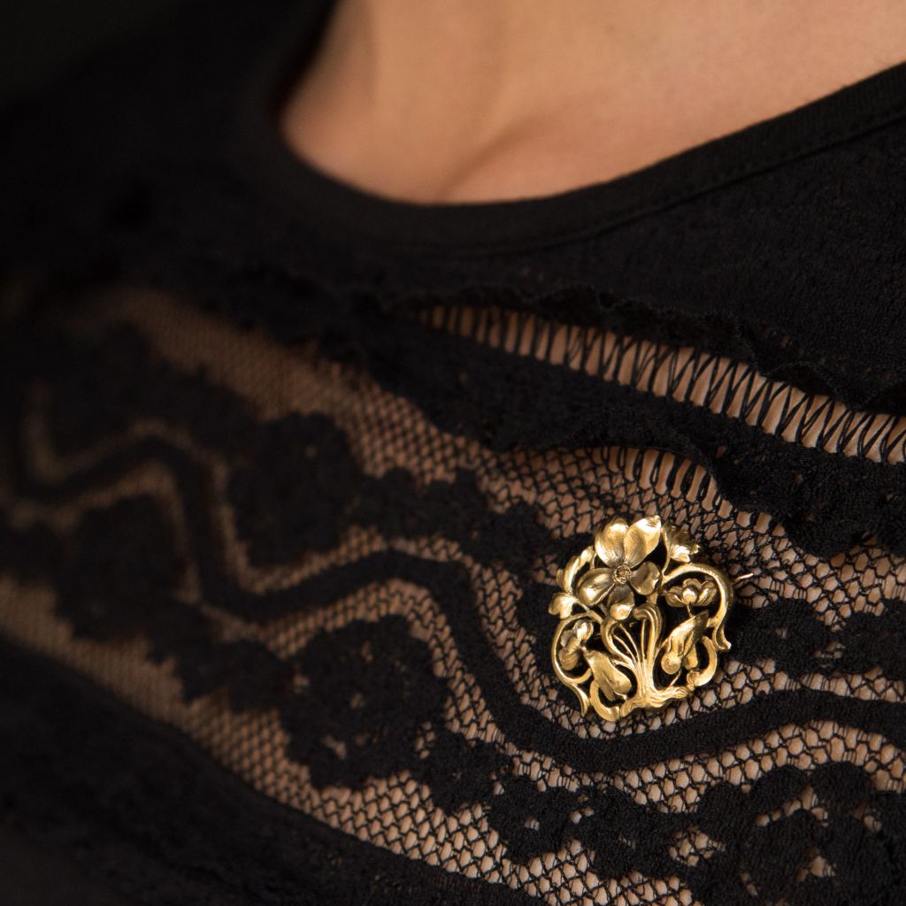 Broche ancienne or Art nouveau - Castafiore