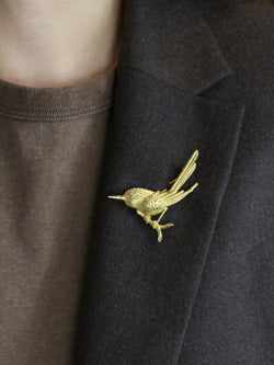 Broche animalière Oiseau or jaune diamant - Castafiore