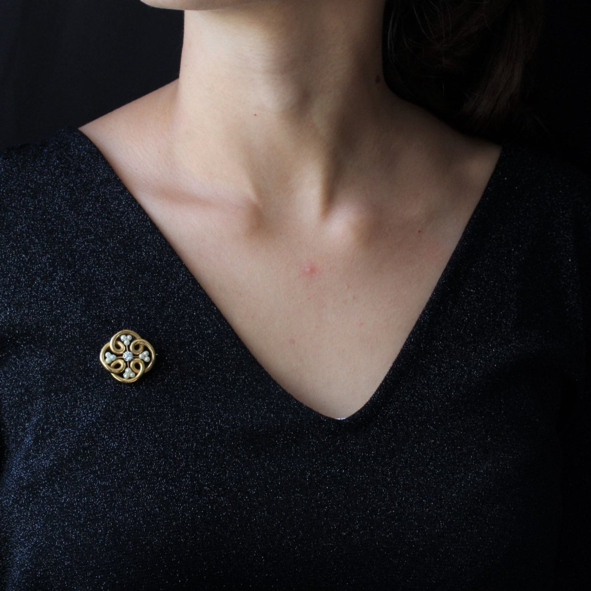Broche ANONYME Ancienne en or jaune perles fines et diamants - Castafiore