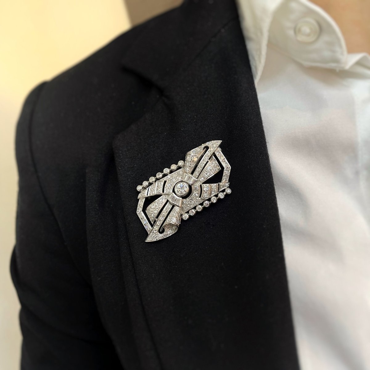 Broche Art-Déco - Or, Platine & diamants