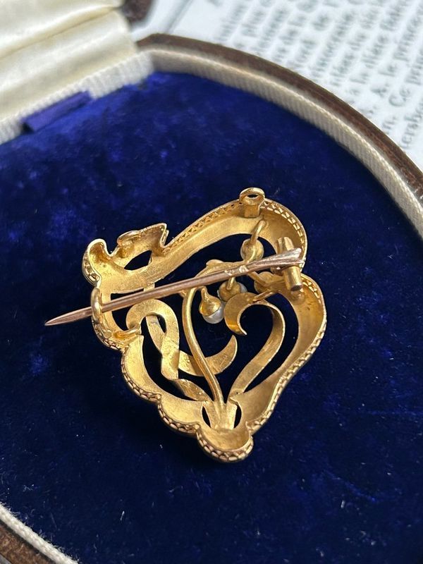 Broche Art Nouveau en or jaune 18k - Castafiore