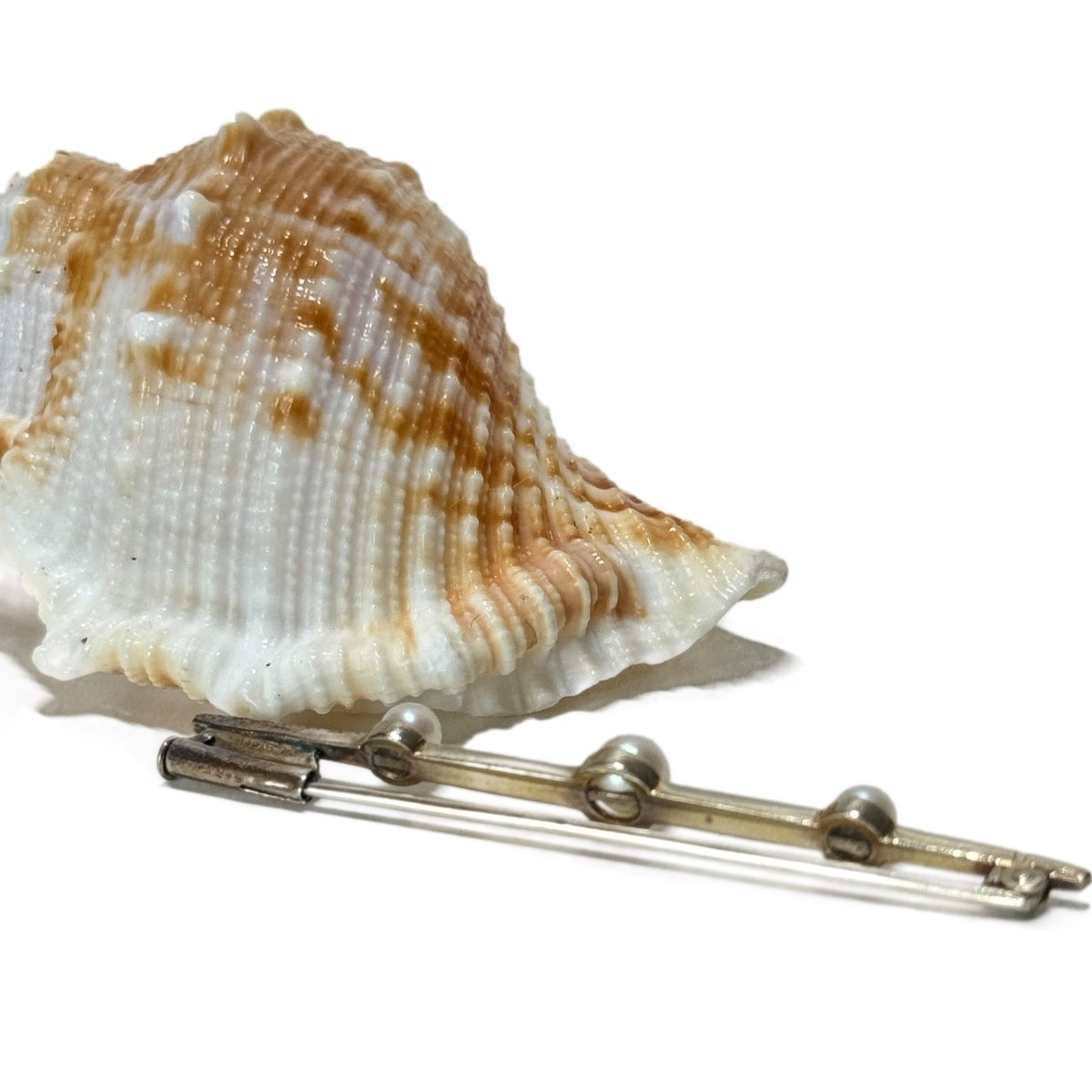 Broche barrette aux perles - Castafiore