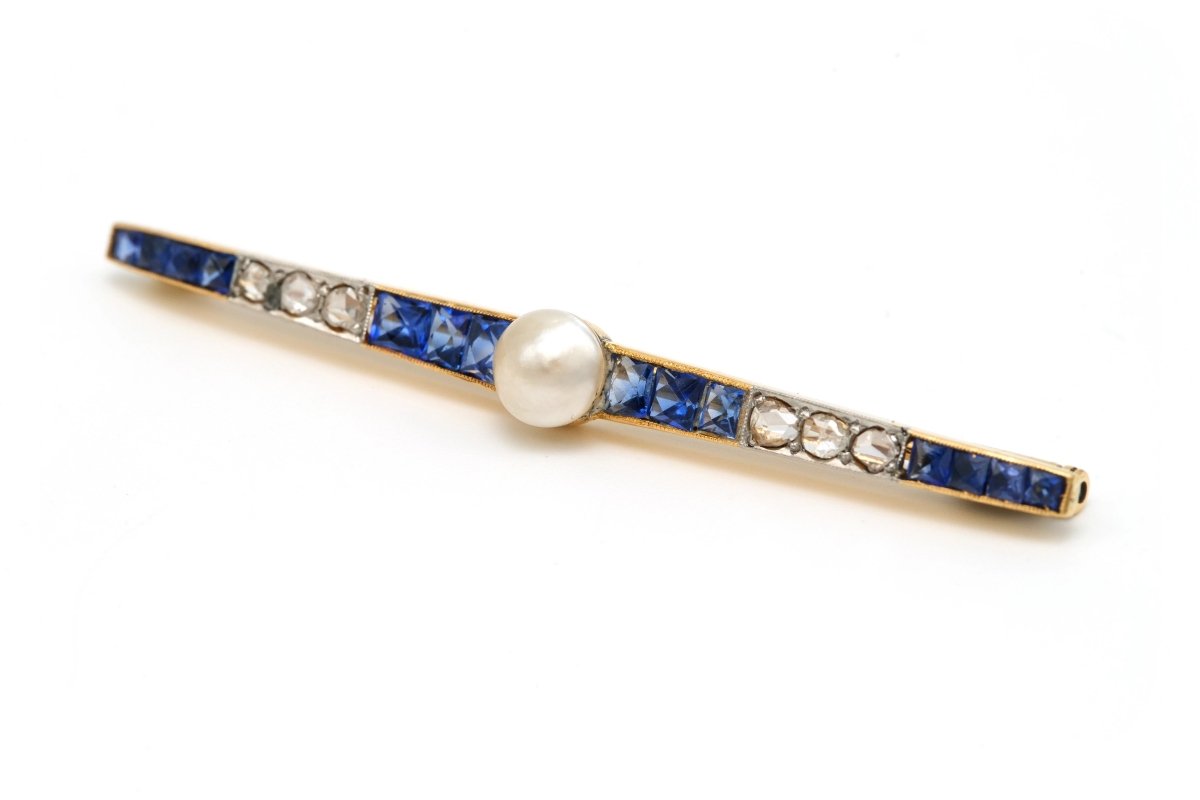 Broche Barrette en or jaune, saphirs, perle et diamants - Castafiore