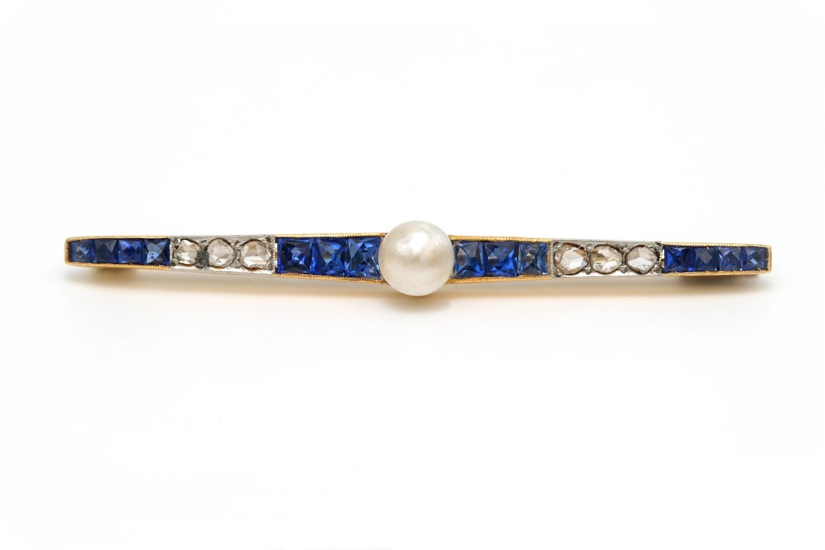 Broche Barrette en or jaune, saphirs, perle et diamants - Castafiore