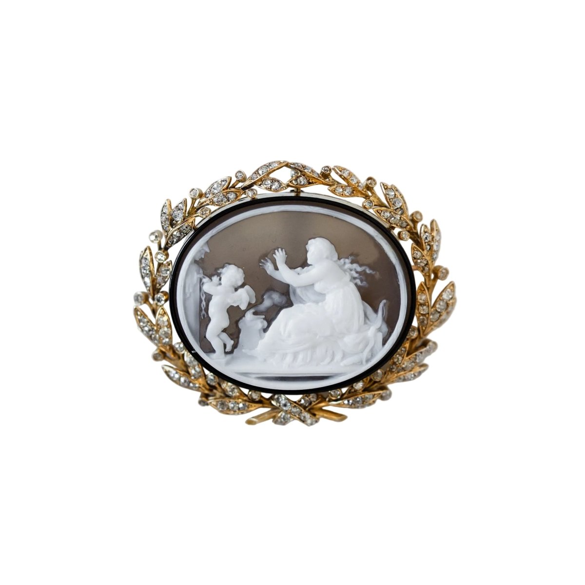 Broche Camée en or jaune et agate - Castafiore