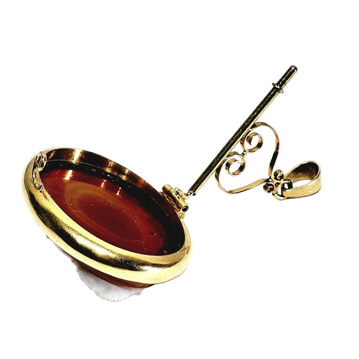 Broche Camée en or rose et agate - Castafiore