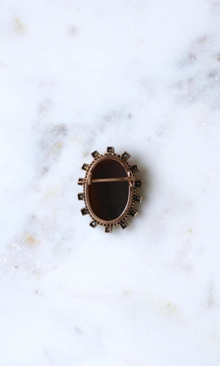 Broche Camée Onyx et Diamants - Castafiore