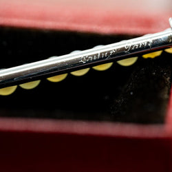 Broche CARTIER en perles et en or blanc - Castafiore