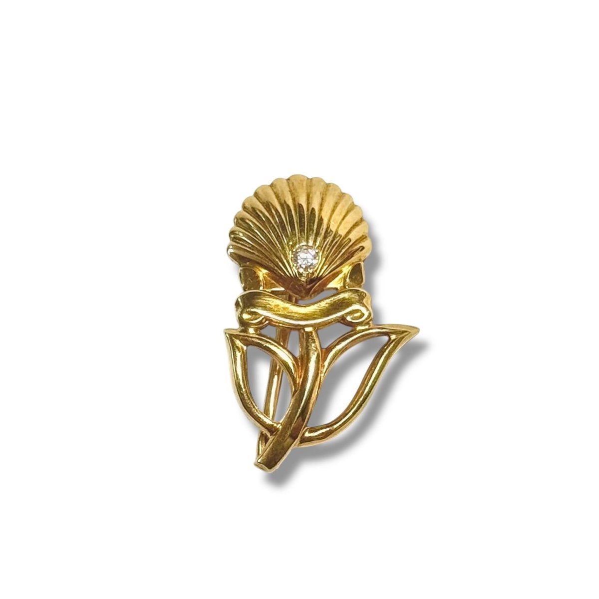 Broche CARTIER Shell en or jaune et diamant - Castafiore