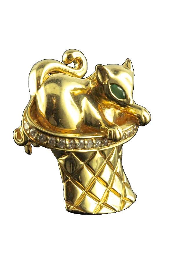 BROCHE CHAT DANS UN CHAPEAU ÉMERAUDES ET DIAMANTS - Castafiore