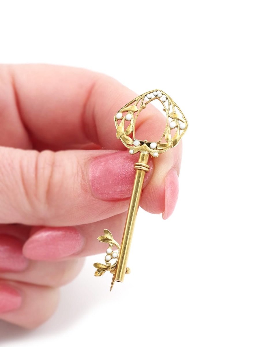 Broche clef Art Nouveau en or - Castafiore