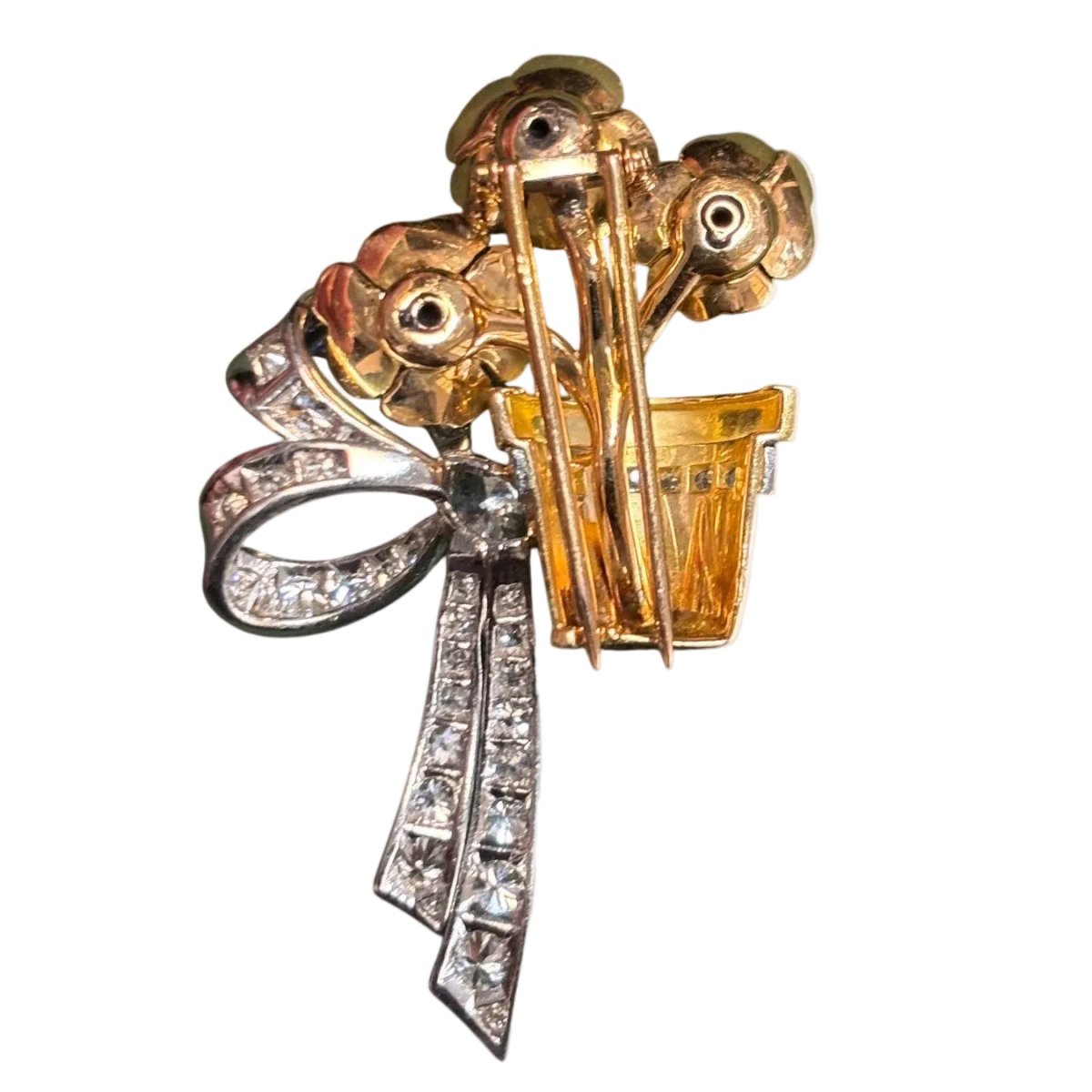 Broche Clip en or jaune, platine et diamants - Castafiore