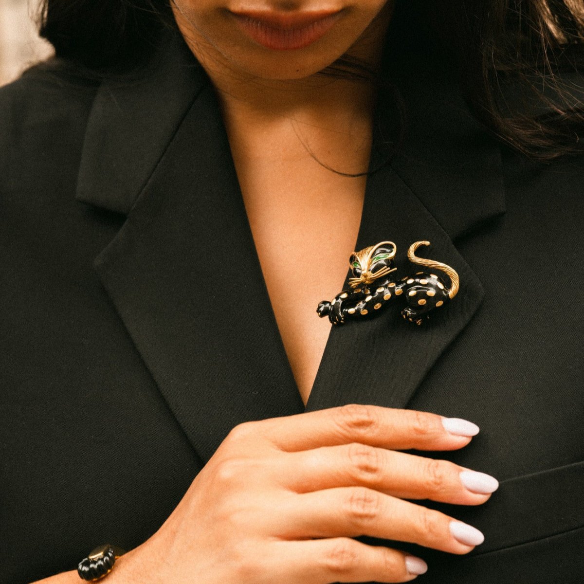 Broche Clip FRED "Panthère" en or jaune et émail - Castafiore