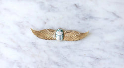 Broche Egyptomanie Or et Scarabée Amulette Fritte - Castafiore