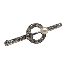 Broche en or blanc, perle et diamants - Castafiore