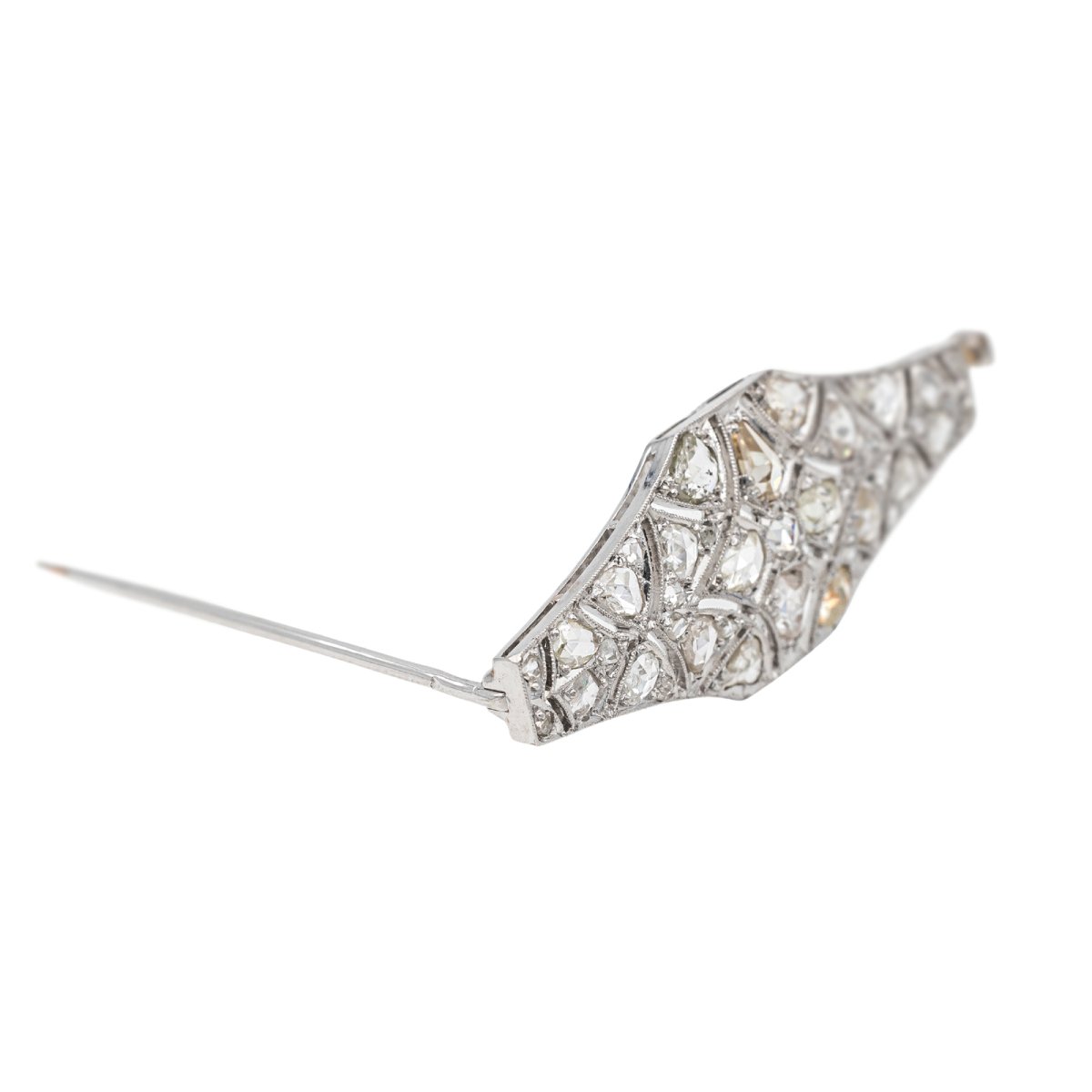 Broche en or blanc, platine et diamants - Castafiore