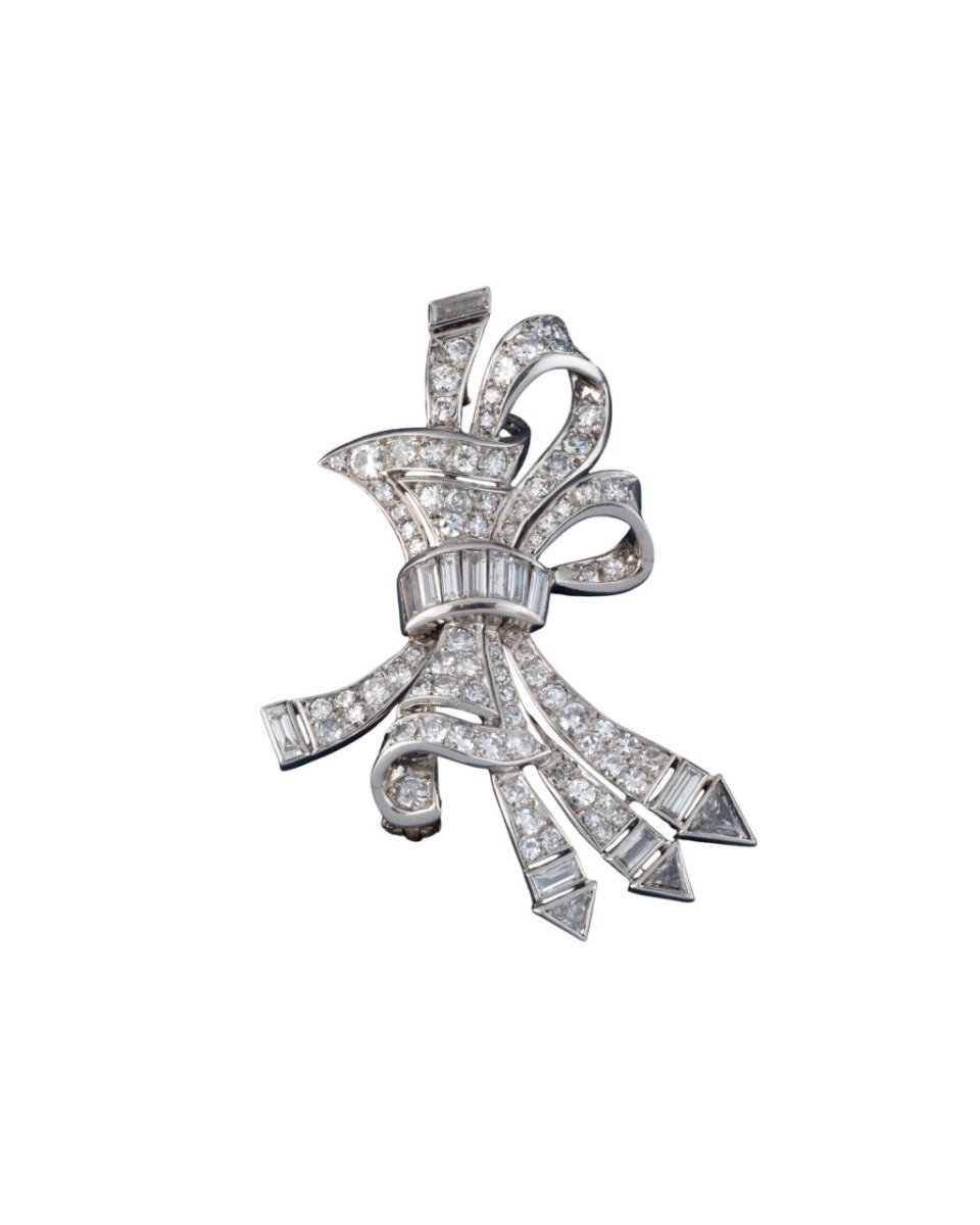 Broche en or blanc, platine et diamants - Castafiore