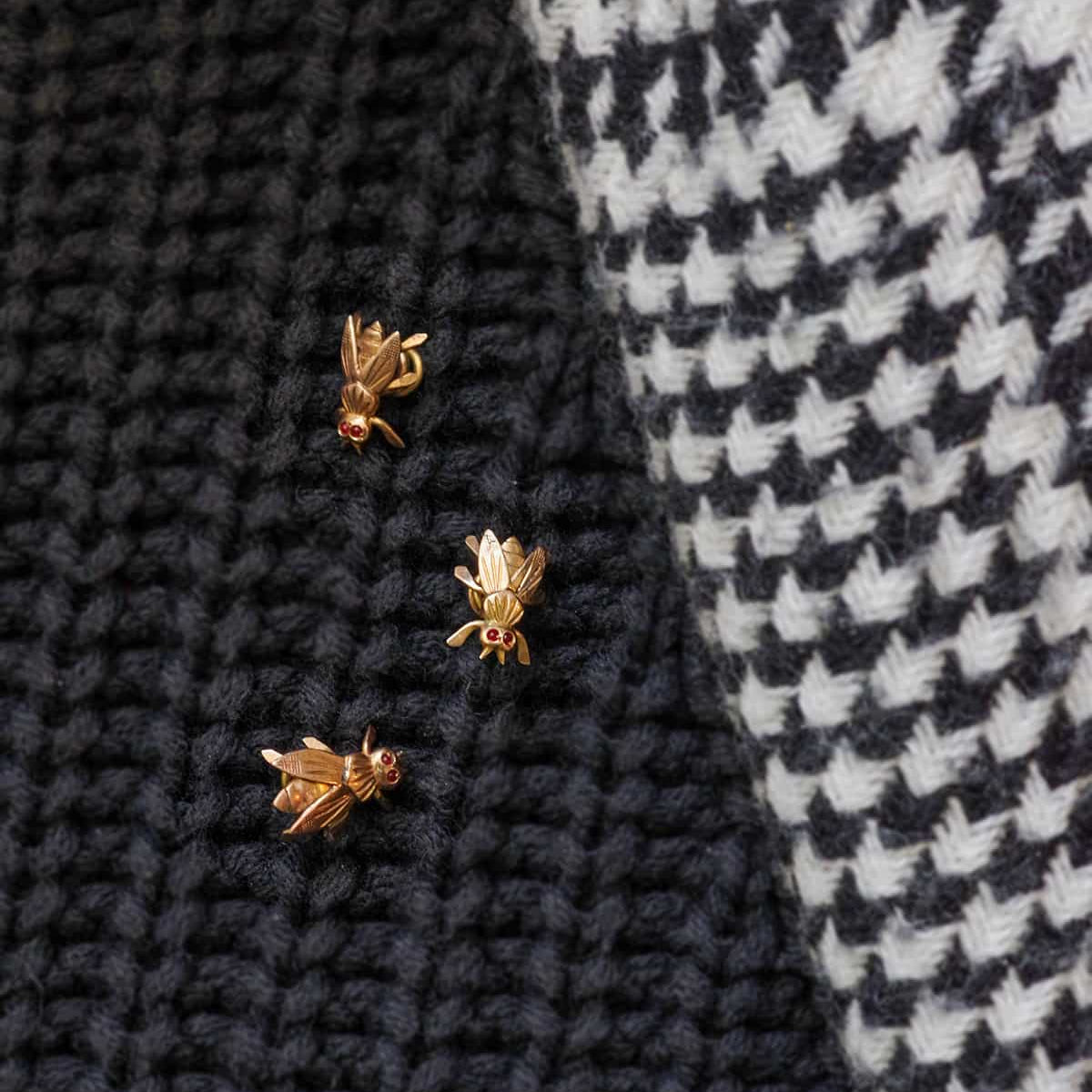 Broche en or jaune et grenats - Castafiore