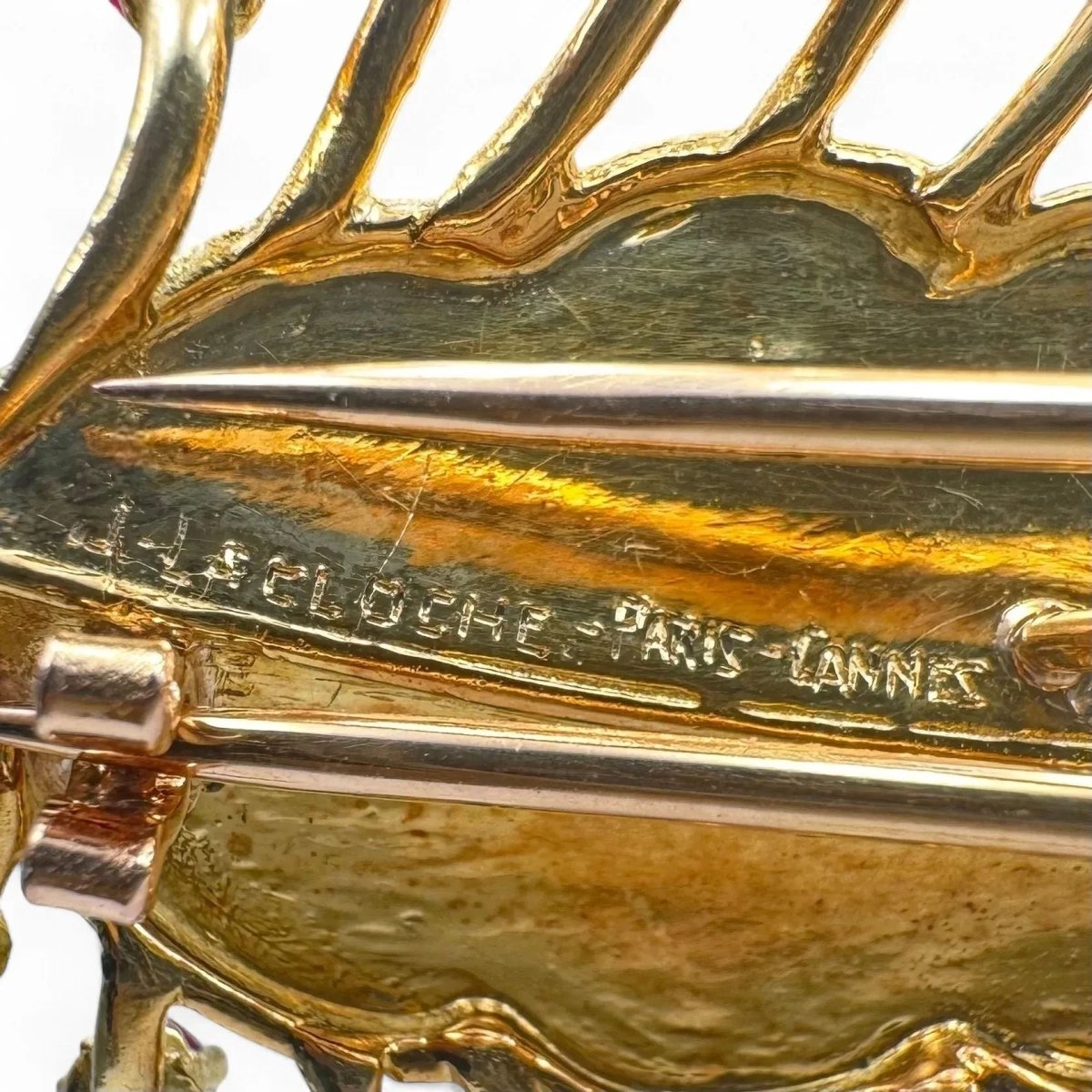 Broche en or jaune Jaques LACLOCHE - Castafiore