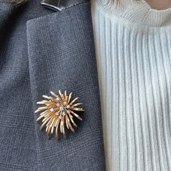 Broche en or jaune, platine et diamants - Castafiore