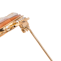 Broche en or rose, camée, agate et perles - Castafiore