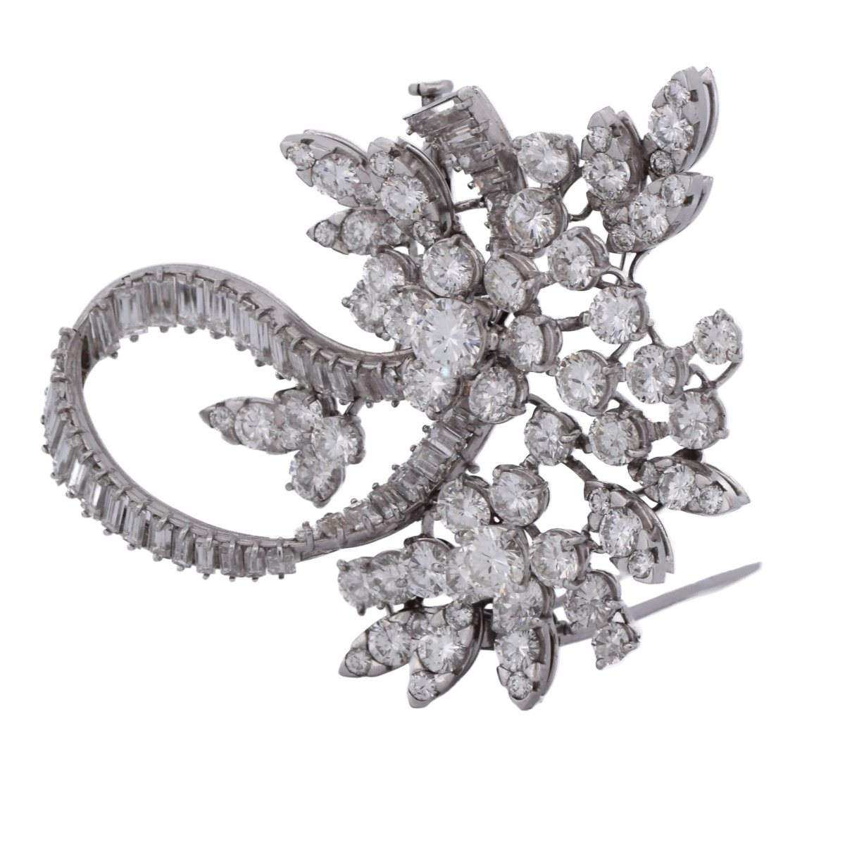 Broche en platine et diamants - Castafiore