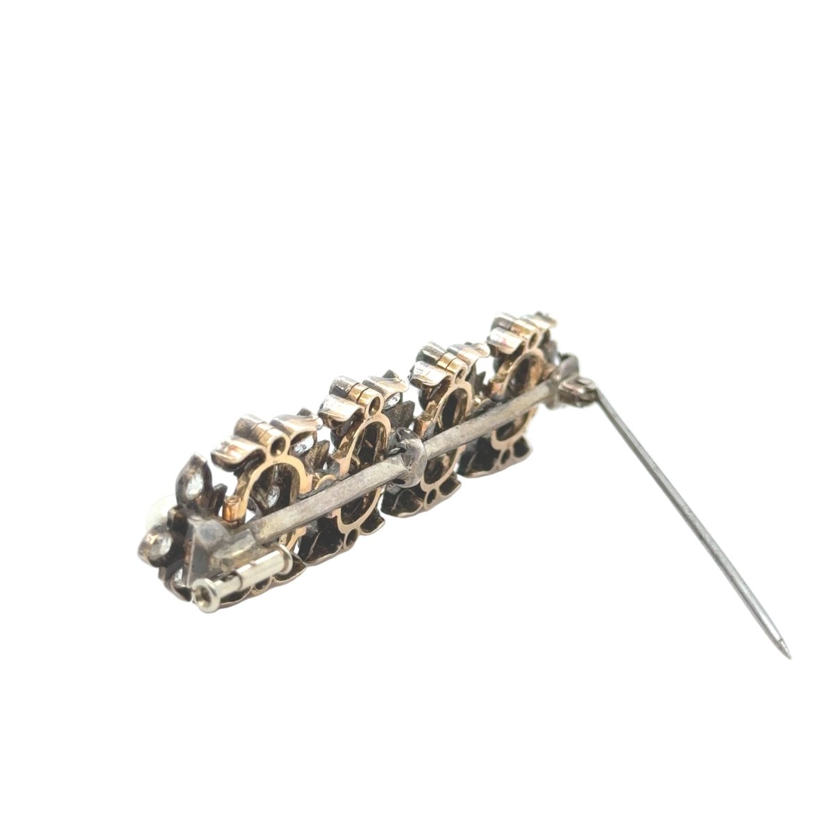 Broche Épingle en or jaune, argent, perles et diamants - Castafiore