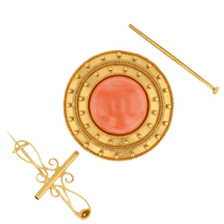Broche Épingle en or jaune et corail