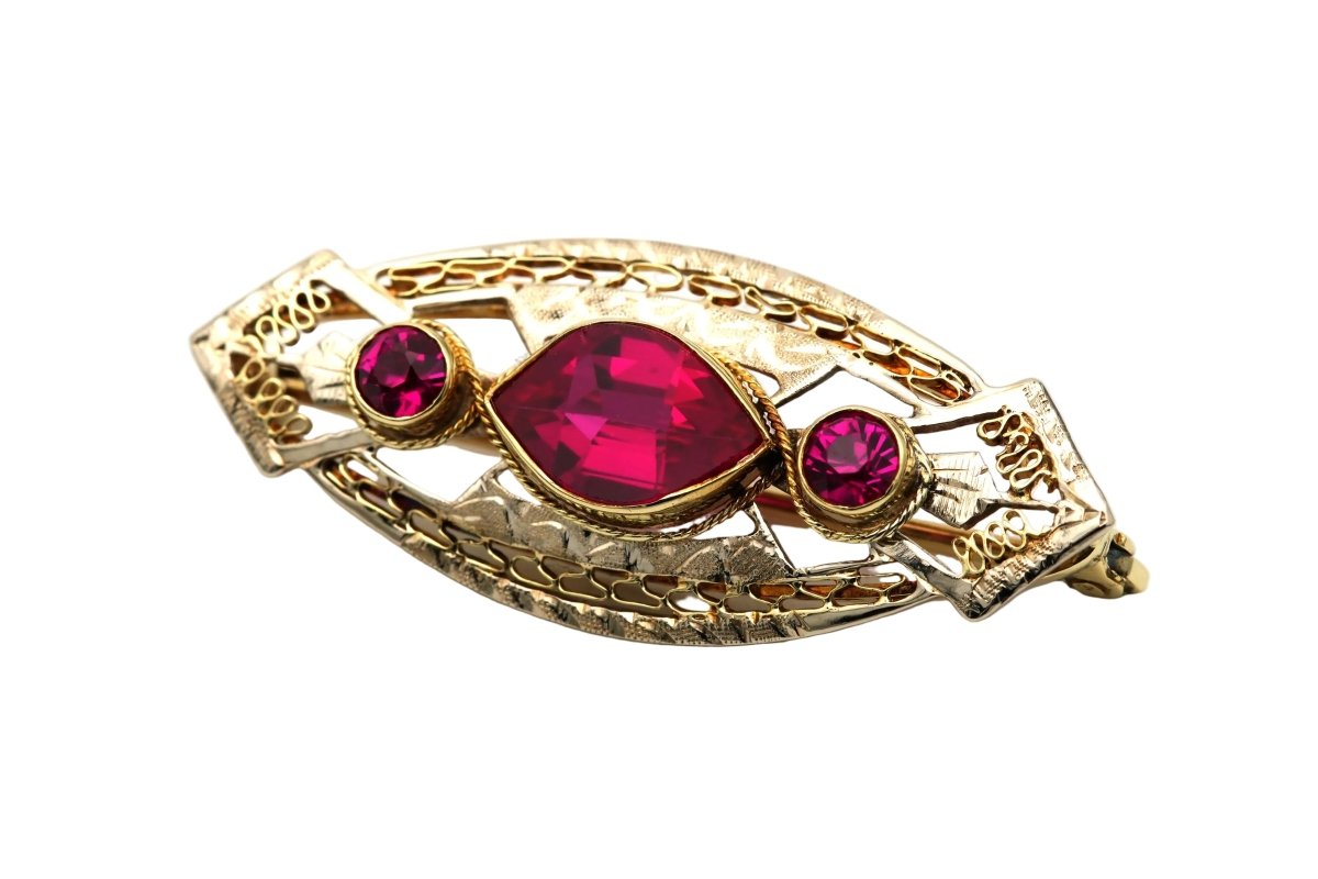 Broche Épingle en or jaune et rubis - Castafiore