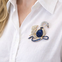 Broche Épingle en or jaune, saphirs et diamants - Castafiore