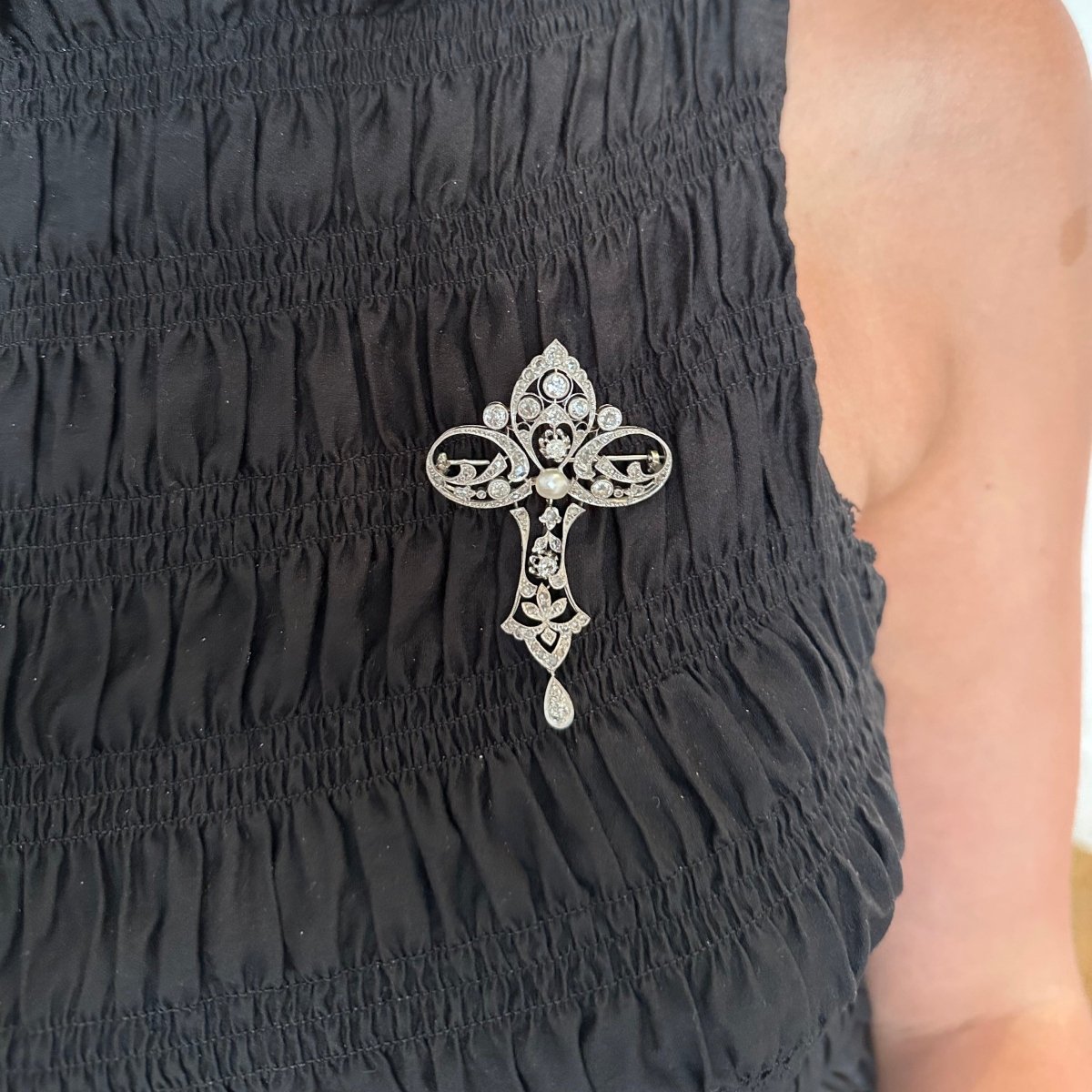 Broche Épingle en platine, perle et diamants - Castafiore