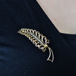 Broche feuille d'or et diamants - Castafiore