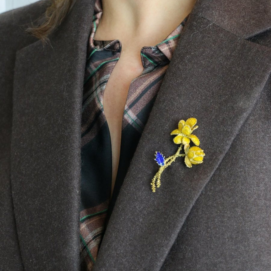 Broche fleur années 70 or jaune émail - Castafiore